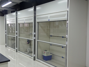 落地式通風(fēng)柜