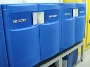 腐蝕性化學品安全柜