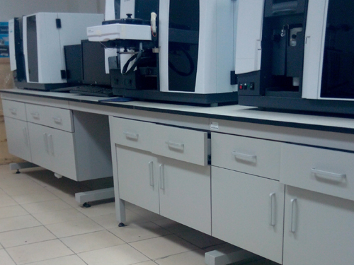 鋼木實(shí)驗(yàn)邊臺(tái)